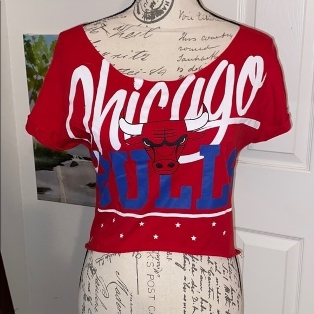 Chicago Bulls T-shirt.Altered after purchase